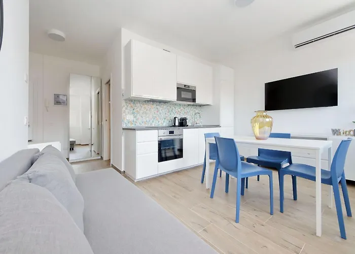 Via Appia New Modern Flat - Near Metro San Giovanni * Roma