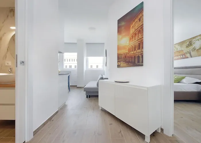 Via Appia New Modern Flat - Near Metro San Giovanni Appartamento
