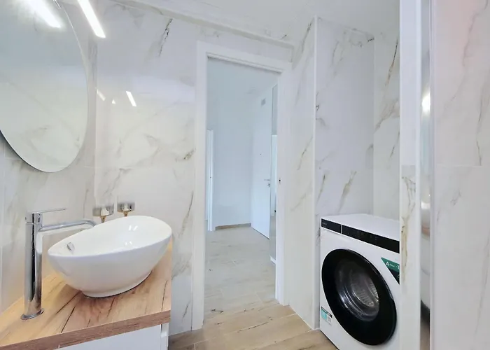 Via Appia New Modern Flat - Near Metro San Giovanni *